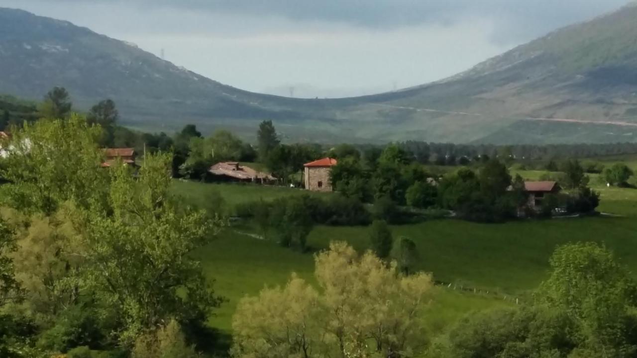 Pensjonat Centro Jardin Mandala Valberzoso Zewnętrze zdjęcie