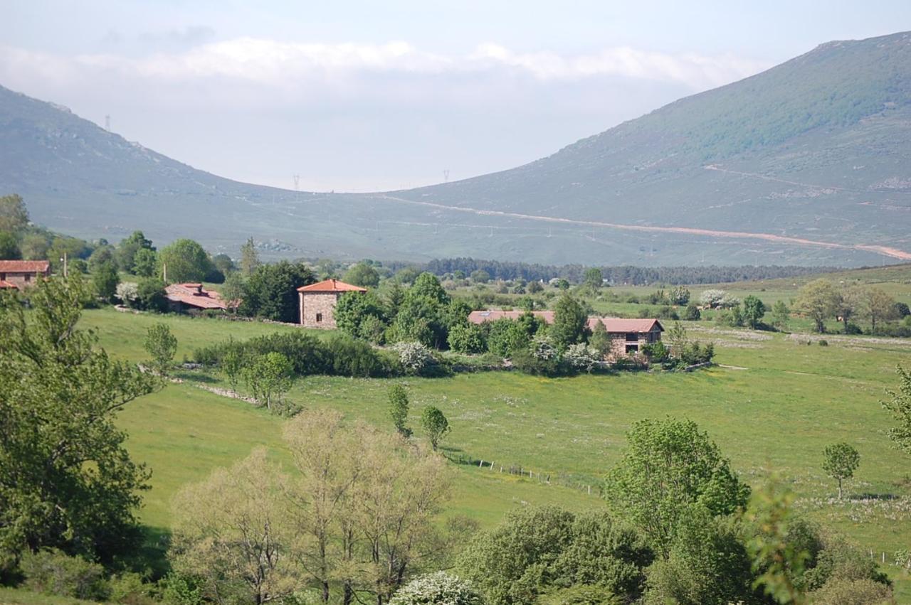 Pensjonat Centro Jardin Mandala Valberzoso Zewnętrze zdjęcie