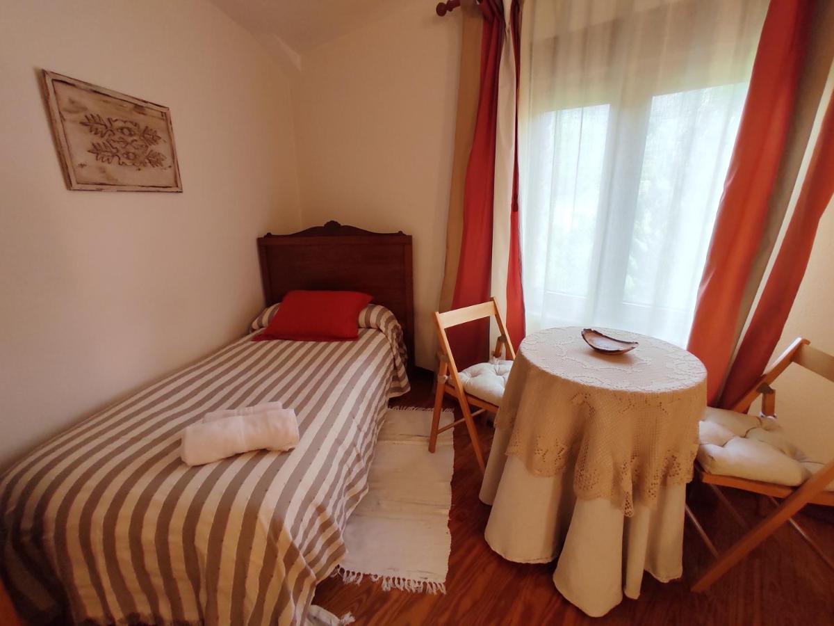 Pensjonat Centro Jardin Mandala Valberzoso Zewnętrze zdjęcie