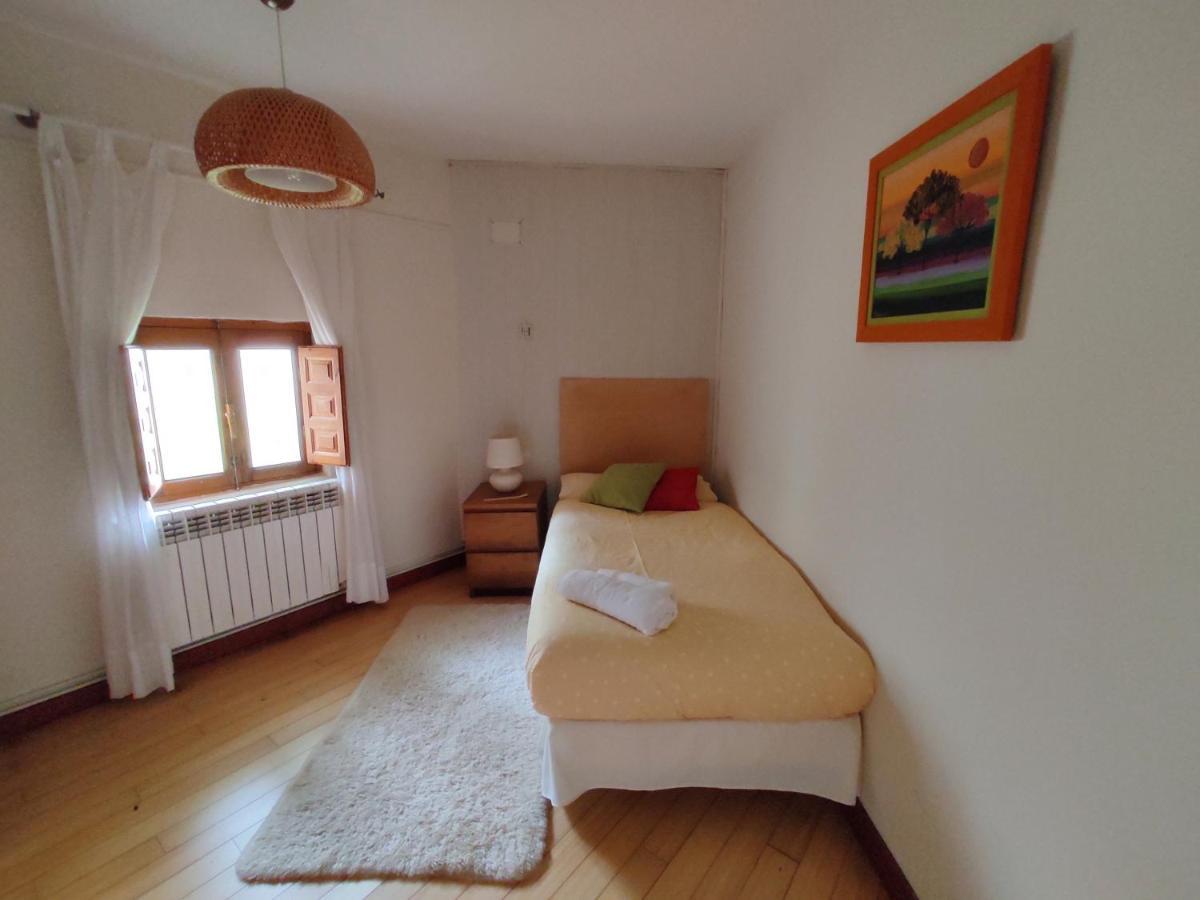 Pensjonat Centro Jardin Mandala Valberzoso Zewnętrze zdjęcie