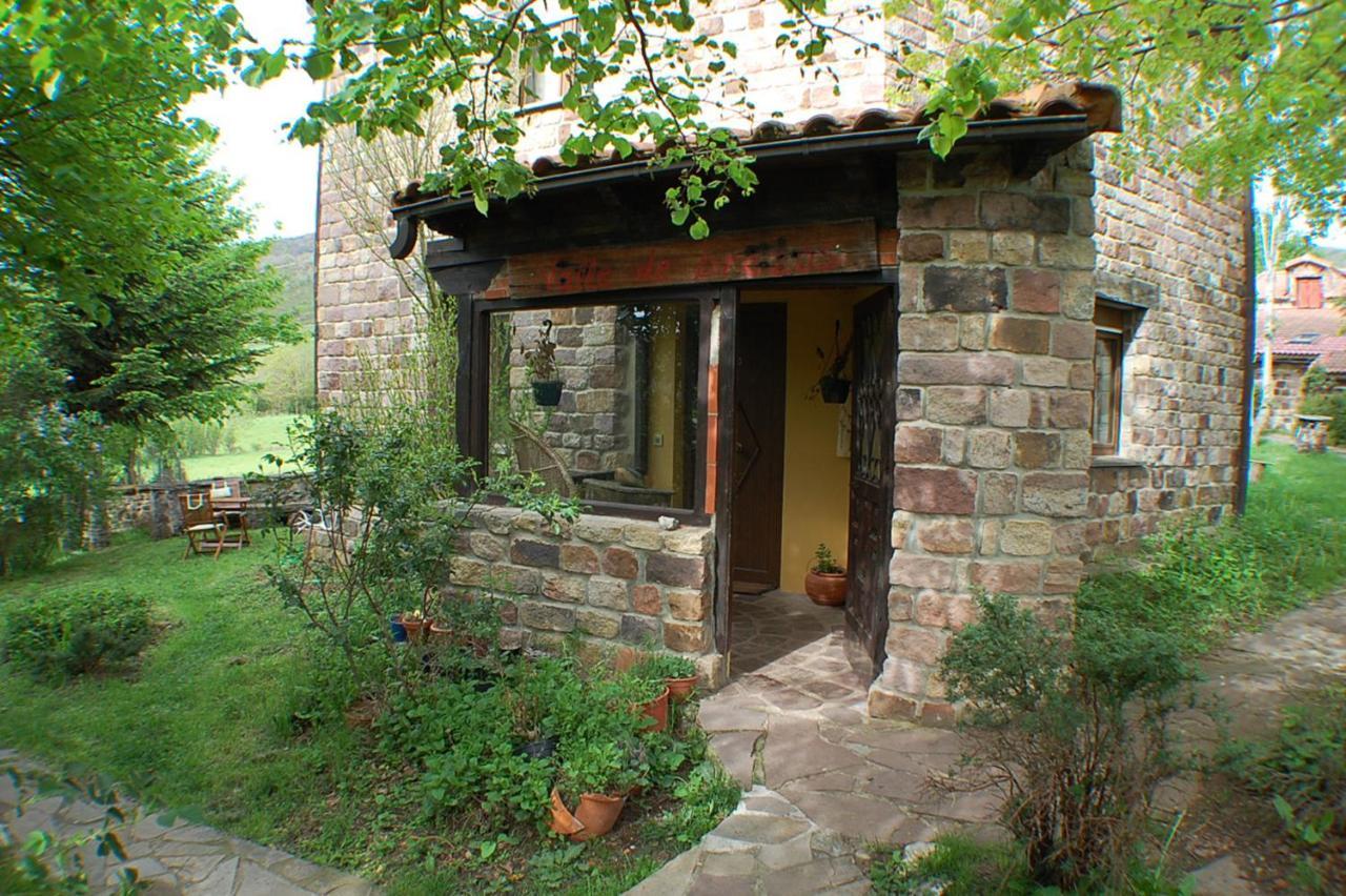 Pensjonat Centro Jardin Mandala Valberzoso Zewnętrze zdjęcie
