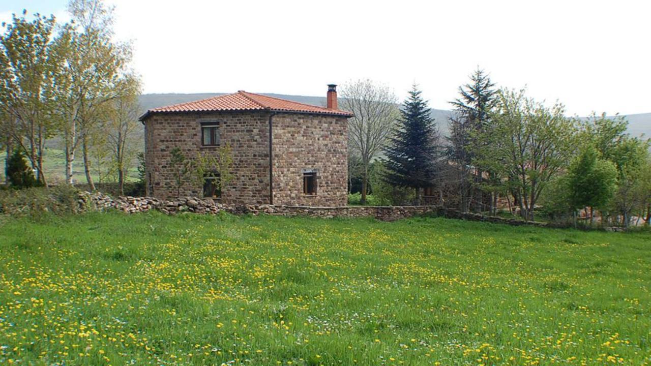 Pensjonat Centro Jardin Mandala Valberzoso Zewnętrze zdjęcie